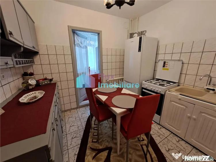 Apartament cu 3 camere decomandat în Obcini