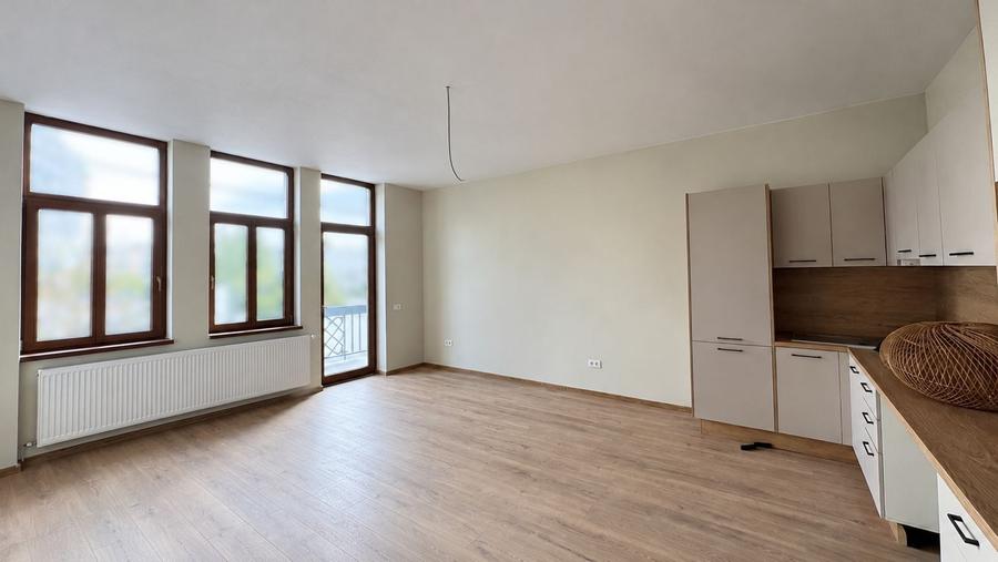 Apartament cu 3 camere decomandat în Ultracentral