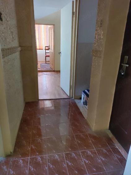 Apartament cu 3 camere nedecomandat în 5 Călărasi