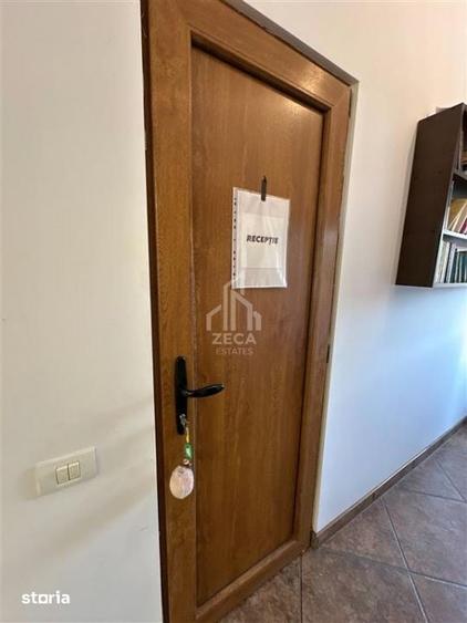 Spațiu comercial, de 576 mp, în Corbu