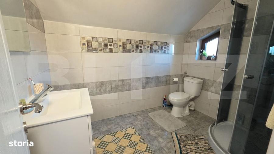 Casă cu 4 camere în Colțirea