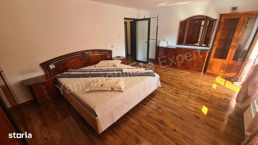 Casă cu 4 camere în Central