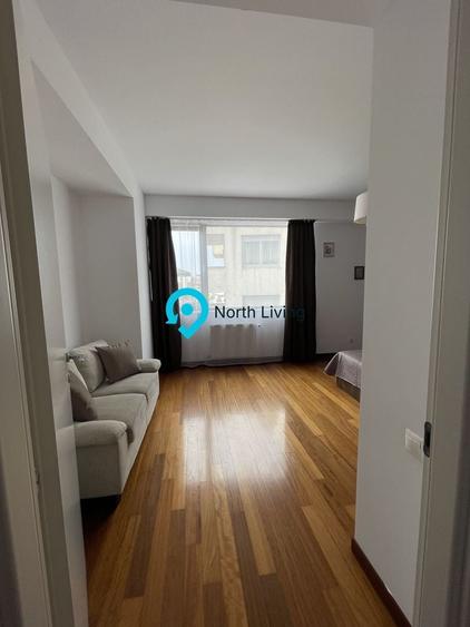 Apartament cu 5 camere decomandat, mobilat în Herăstrău