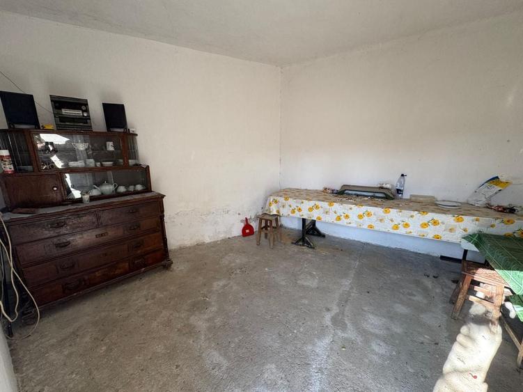 Casă individuală cu 3 camere cu Canalizare în Săcel