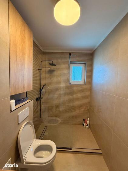 Apartament cu 4 camere decomandat în Turnișor