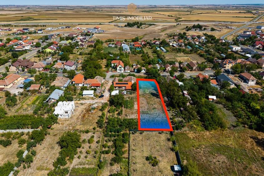 Teren Construcții intravilan de 1340 mp, în Remetea Mare