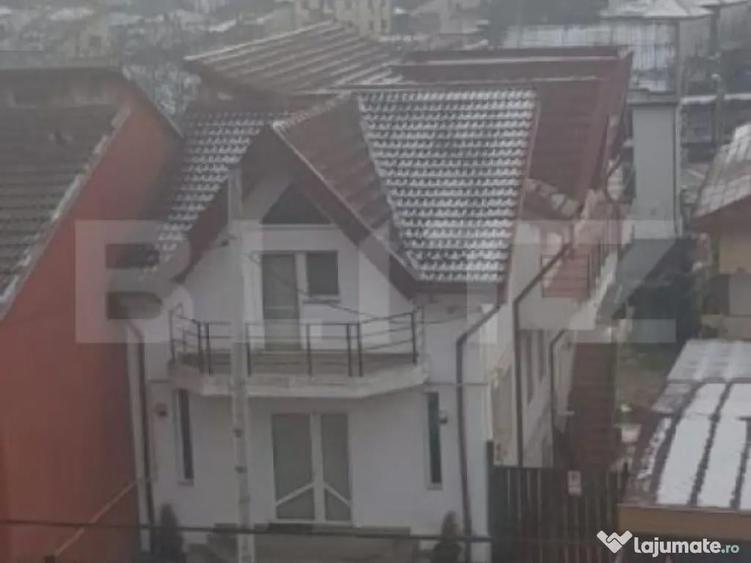 Casă cu 3 camere cu Teren 527 Mp în George Enescu