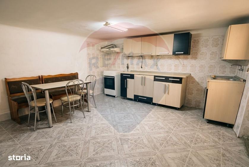Casă cu 3 camere cu Teren 617 Mp în Central