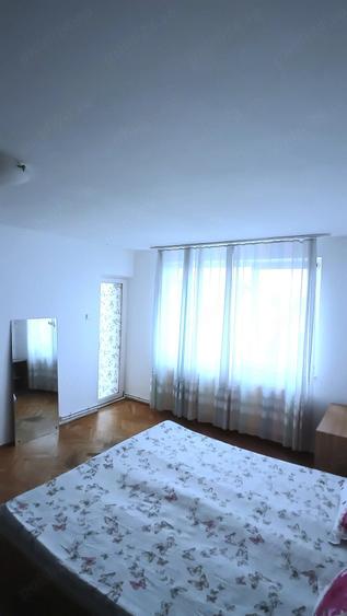 Apartament cu 3 camere decomandat în Griviței