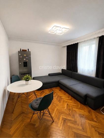 Apartament de vanzare, Sfanta Vineri