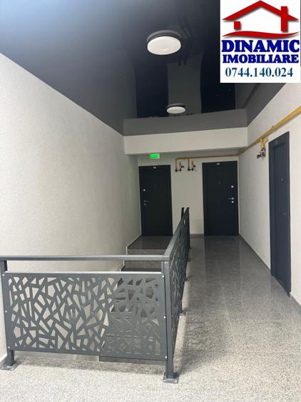 Apartament cu 3 camere semidecomandat în Calea Romanului