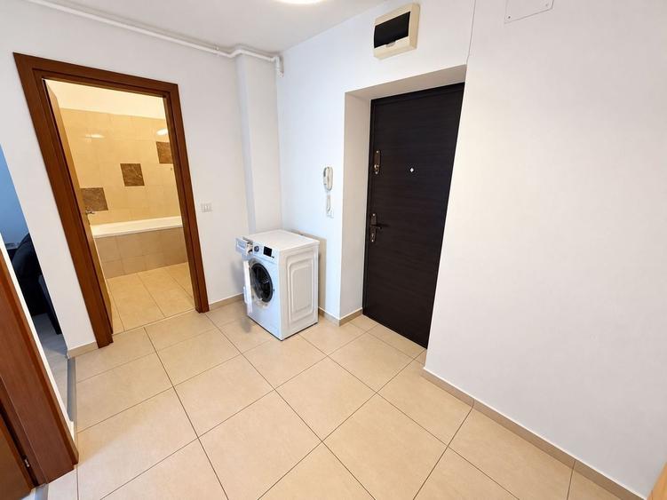 Apartament cu 2 camere semidecomandat, mobilat în Titan
