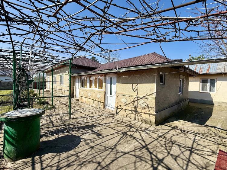 Casă cu 5 camere cu Teren 1613 Mp în Dor Mărunt