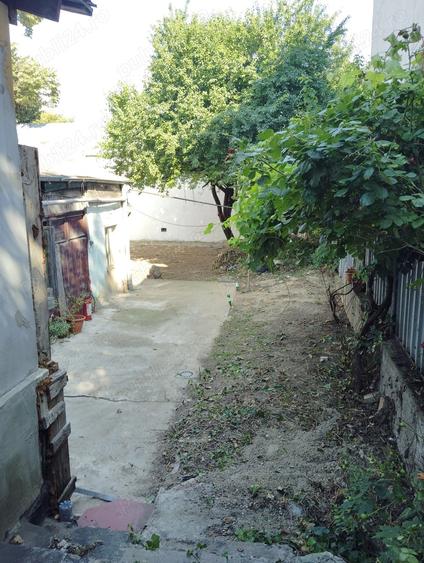 Casă cu 3 camere în Central