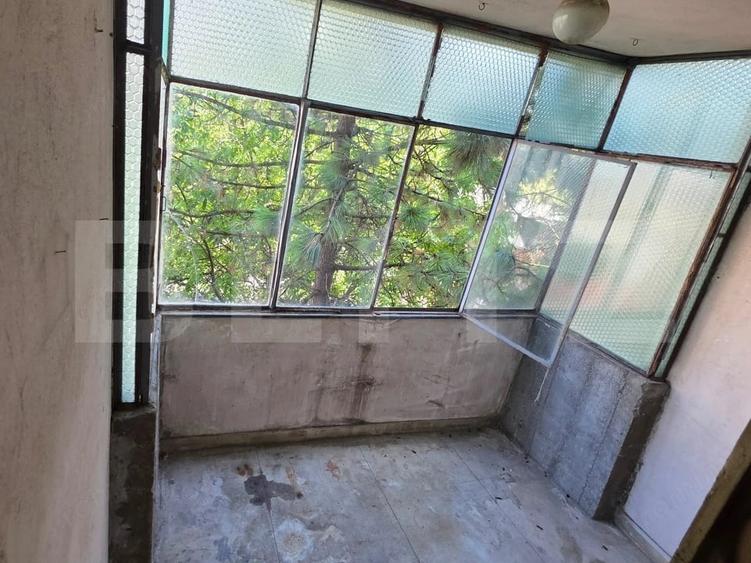 Apartament cu 2 camere semidecomandat în Tudor