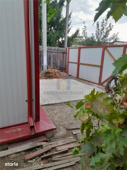 Casă cu 2 camere cu Teren 256 Mp în Radu Negru