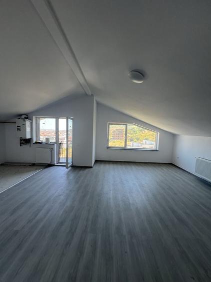 Apartament cu 2 camere decomandat în Florești — fotografia 2