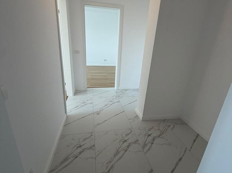 Apartament cu 2 camere decomandat în Tei