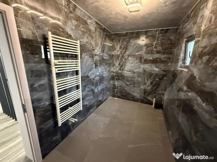 Casă cu 5 camere cu Teren 371 Mp în Central