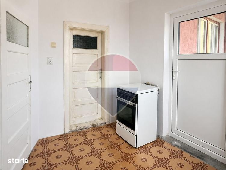 Casă cu 3 camere cu Teren 314 Mp în Central