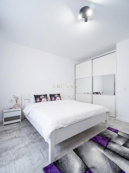 Apartament cu 4 camere semidecomandat, mobilat în Borhanci