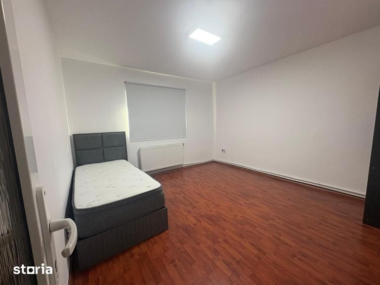 Casă cu 3 camere cu Teren 100 Mp în Sisești