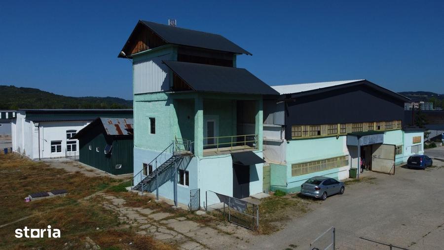 Spațiu comercial, de 100 mp, în Central