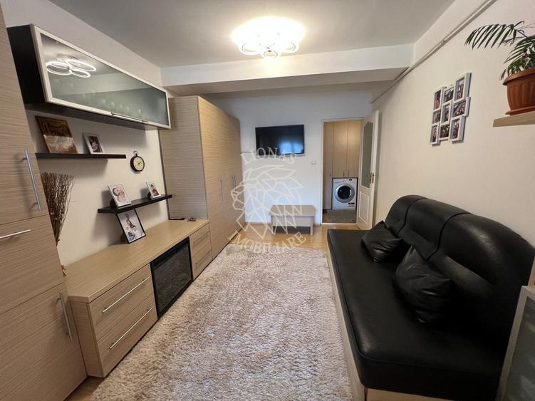 Apartament cu 2 camere decomandat, mobilat în Independenței