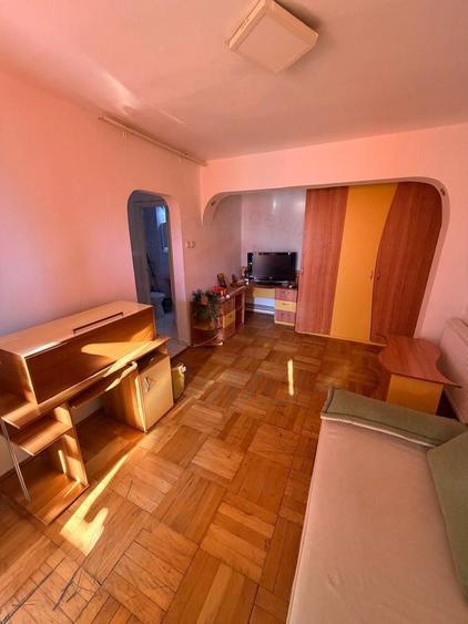 Inchiriem apartament cu o camera la PS-uri , tiglina 1, pret 250 euro. - 10