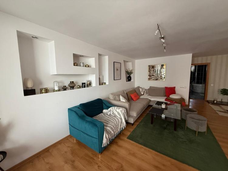 Apartament cu 3 camere decomandat în Dorobanți