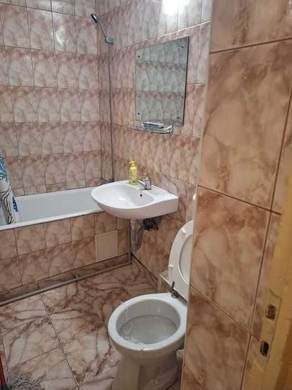 Apartament cu 2 camere decomandat în Crângași