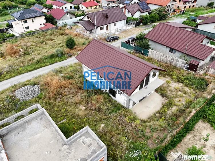 Casă cu 4 camere cu Teren 500 Mp în Malcoci