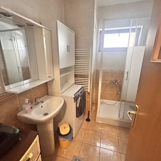 Apartament cu 2 camere decomandat în Florești
