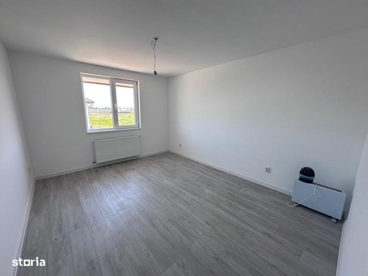 Casă cu 3 camere cu Teren 260 Mp în Clinceni