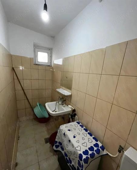 Garsonieră decomandată în Central