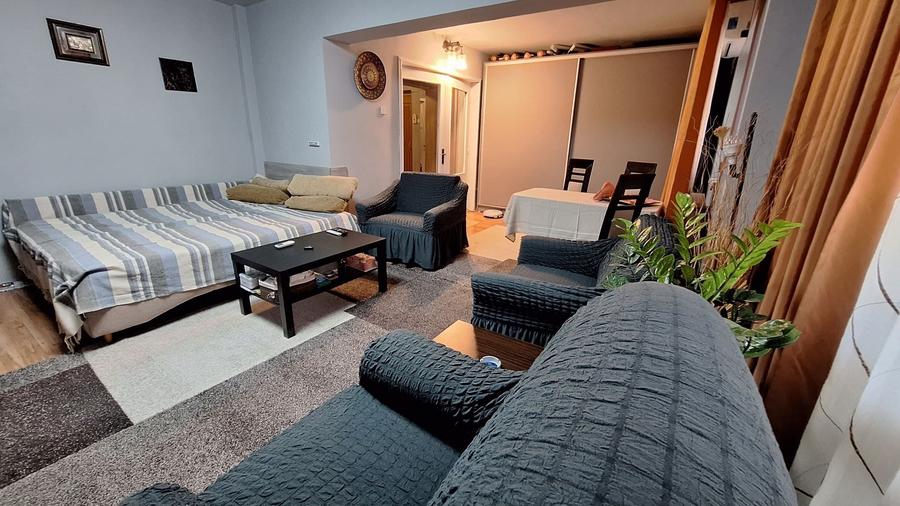 Apartament cu 4 camere decomandat în Ultracentral