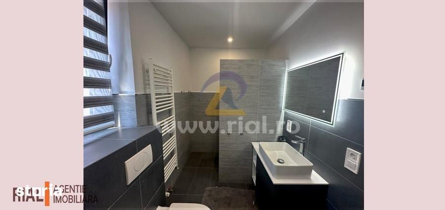 Casă cu 3 camere cu Teren 220 Mp în Central