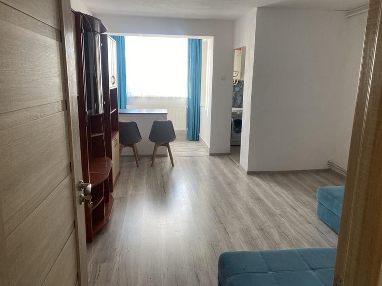 Garsonieră decomandată în Central