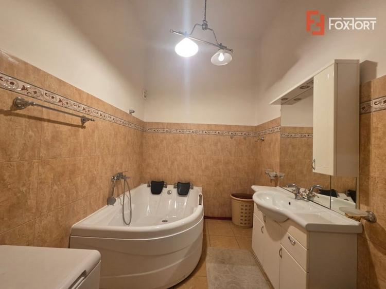 Apartament cu 2 camere semidecomandat, mobilat în Central