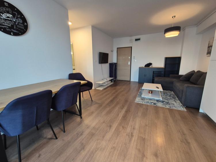 Apartament cu 2 camere decomandat, mobilat în Torontalului