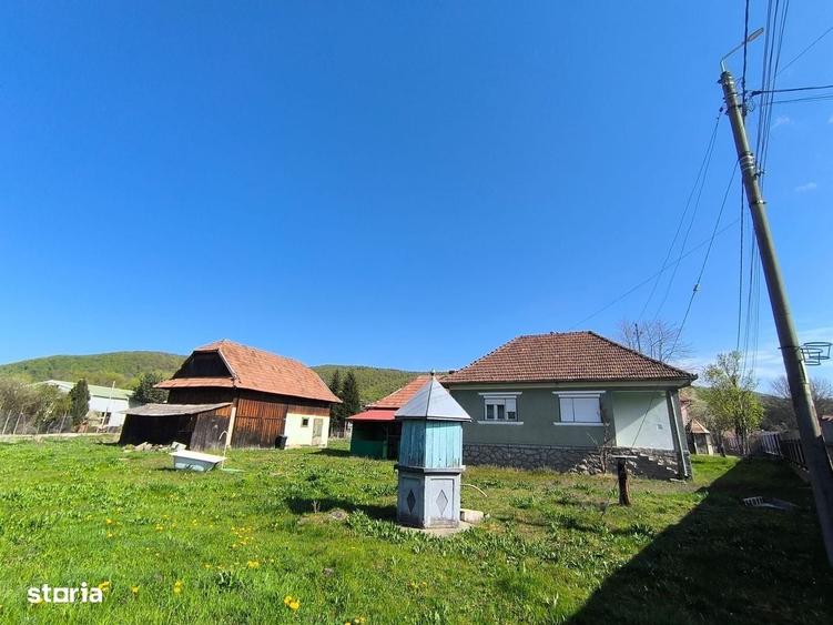Casă cu 3 camere în Central