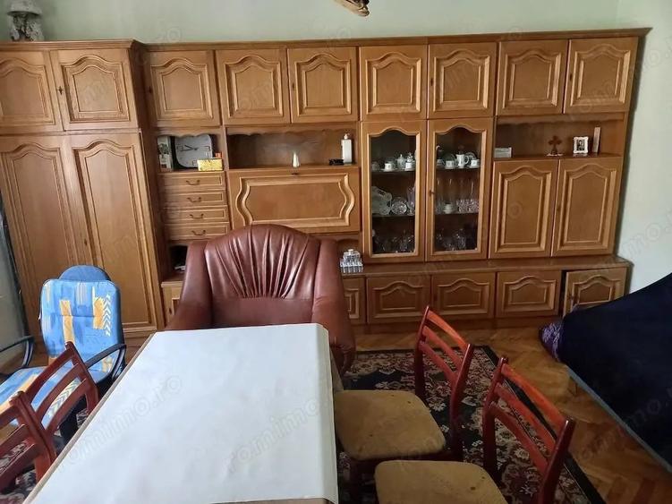 Casă cu 5 camere cu Teren 350 Mp în Titulescu