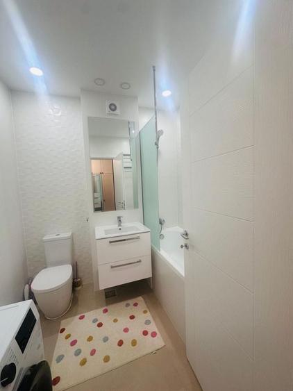 Prima inchiriere! Garsoniera moderna cu balcon, priveliste panoramica, loc de parcare, langa metrou Nicolae Teclu, complex rezidential securizat. - 2