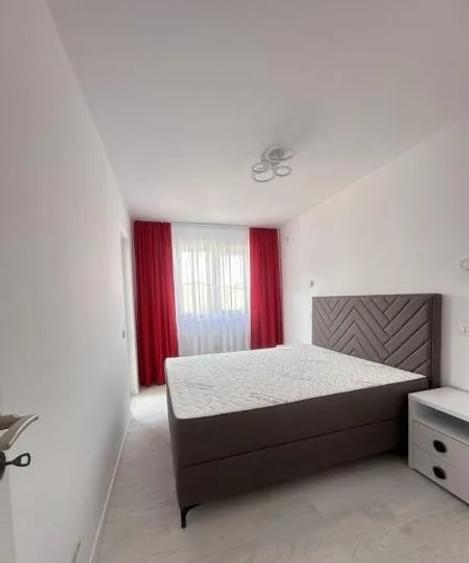 Apartament cu 2 camere semidecomandat, mobilat în Berceni