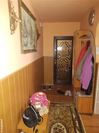 Apartament cu 2 camere decomandat în Petrila