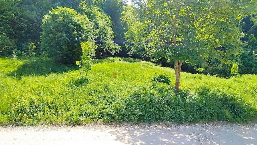 Teren Construcții intravilan de 1000 mp, în Bunloc