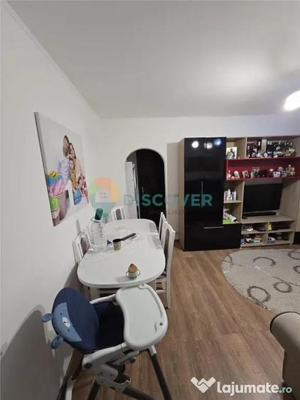 Apartament cu 3 camere semidecomandat în Metalurgie