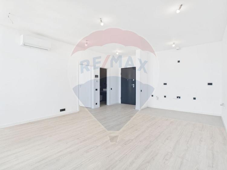 Apartament cu 2 camere decomandat în Pipera