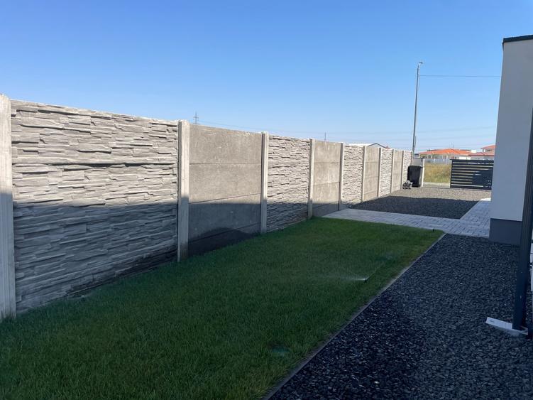 Duplex cu 4 camere cu Canalizare în Moșnița Nouă