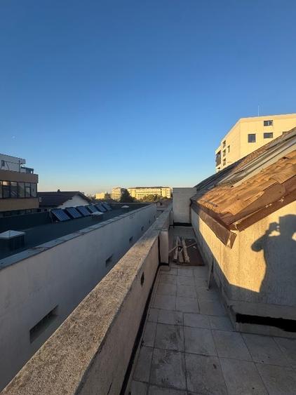 Apartament cu 3 camere, mobilat în Tomis Nord